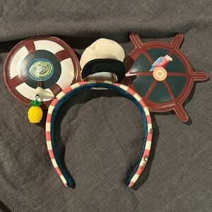 Jungle cruise Disney world Mickey ears